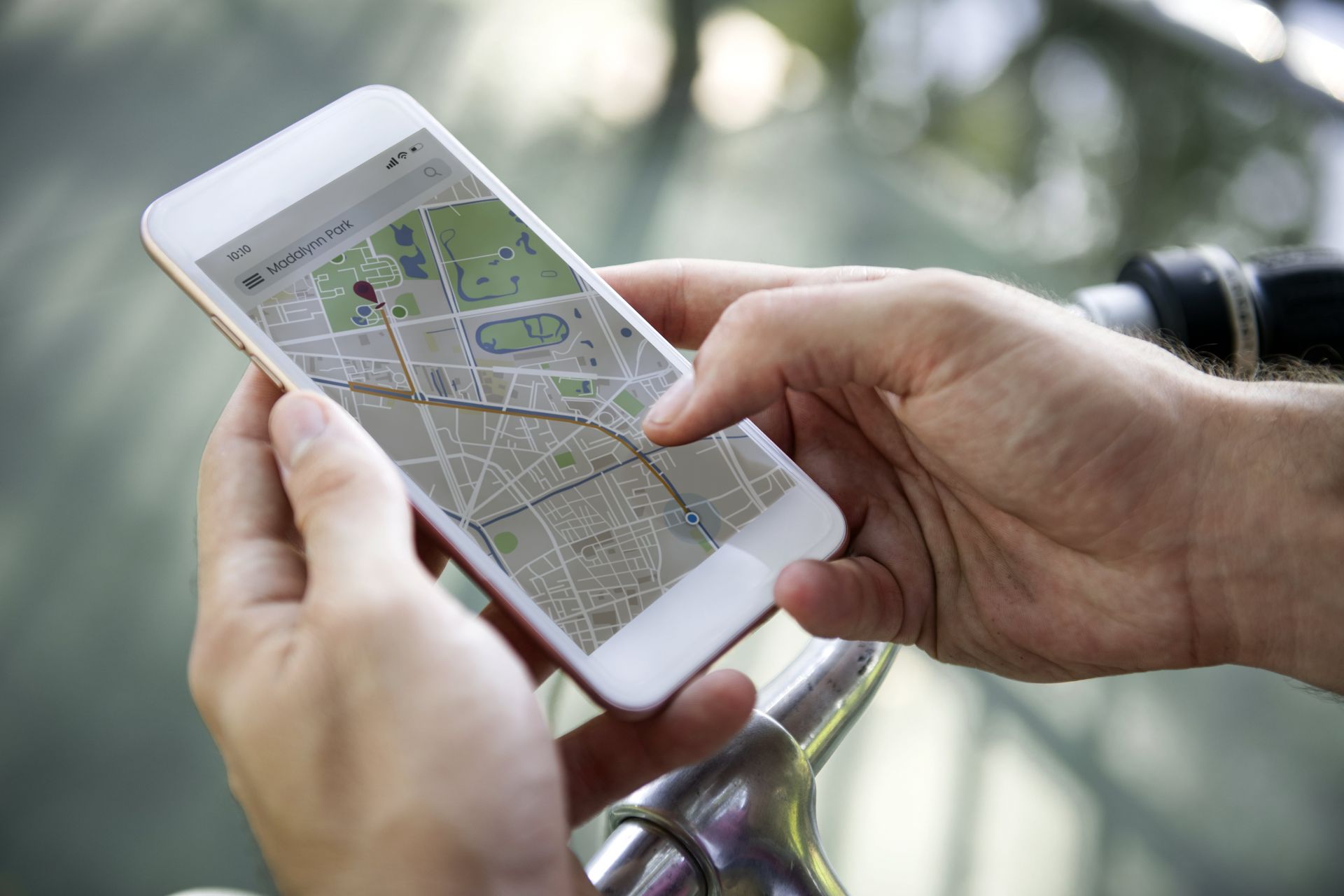 GPS定位追蹤器可以解決許多問題，更可透過手機軟件的配合進行監控